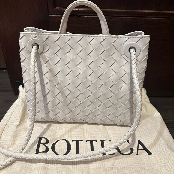 New Bottega Veneta White Small Andiamo Bag - Picture 7 of 9